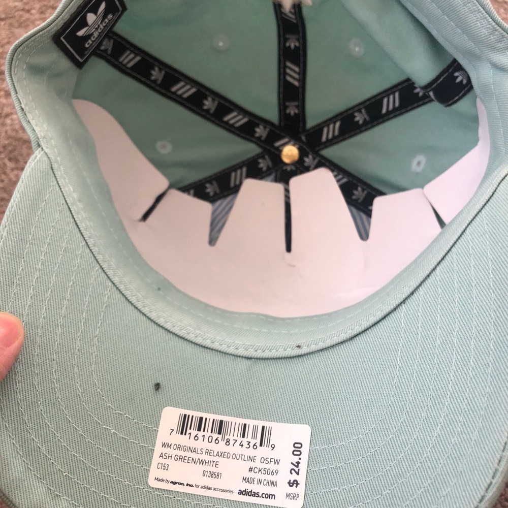 NWT ADIDAS CAP - Picture 3 of 3